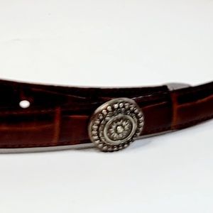 1994 WOMEN’S SIZE M BRIGHTON BELT BROWN LEATHER CROC EMBOSSED CONCHO 40707 G1